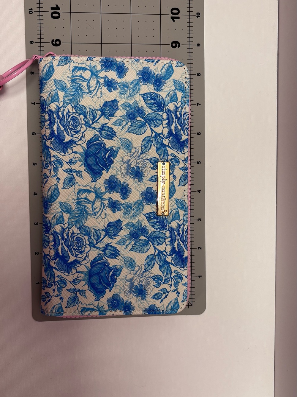 Simply Southern Blue Floral Zip Around Wristlet Wallet Pink Interior - Picture 3 of 6
